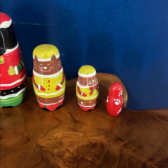 Set of 5 Wooden Nesting Christmas Cats Black & Brown Cats - Picture 3 of 8